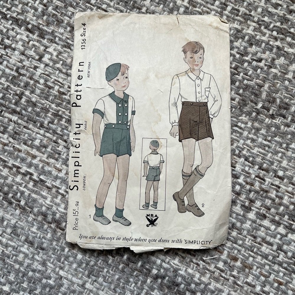 Vintage Simplicity sewing pattern boys shorts top 1940s‎